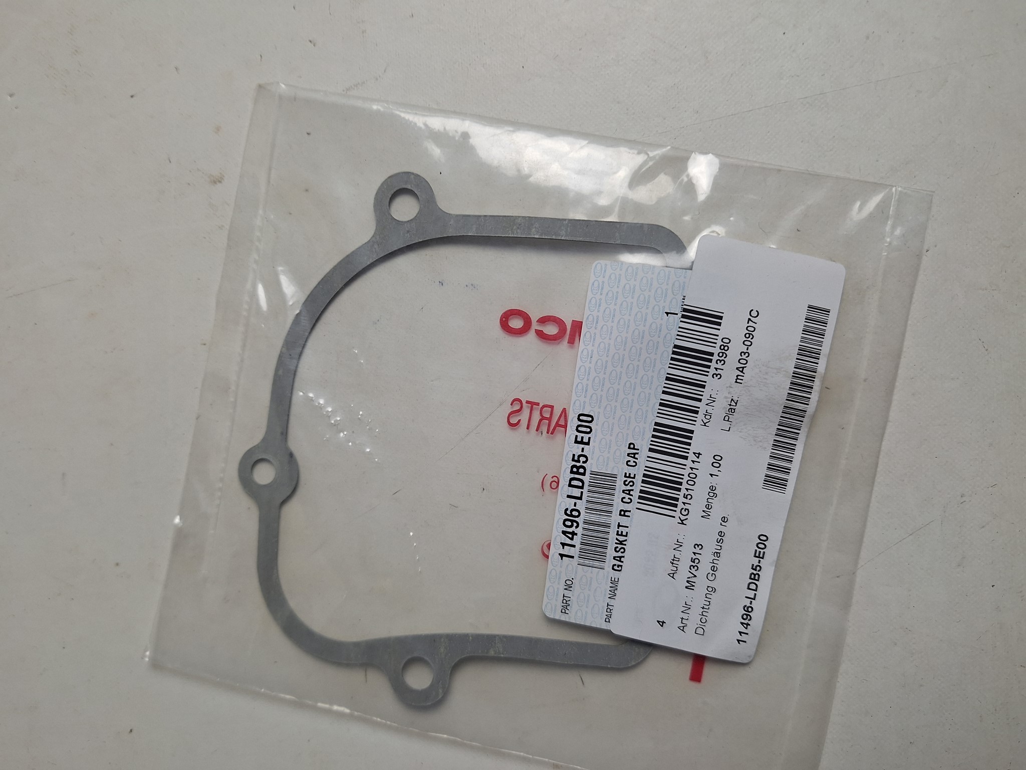 Picture of Kymco  MXU500 IRS 4X4 4T EUROII  DICHTUNG RECHTS  11496-LDB5-E00